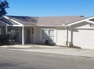 305 Coyote Ridge Dr, Kerrville, TX 78028