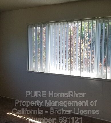 5th image of 3334 Lerwick Rd APT 4