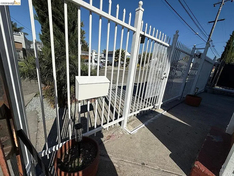 1242 88th Ave — Photo 14