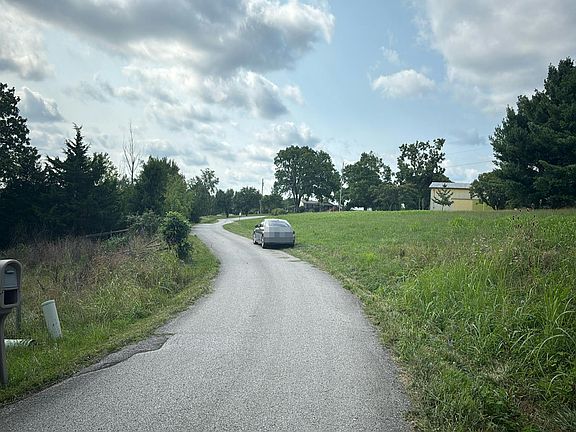 4th image of 123 Mitchell Rd