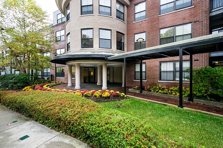 1st image of 110-112 Cypress St Unit 107