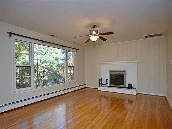 2nd image of 3080 Napier Dr