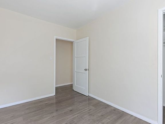 5th image of 2119 1/2 Stewart St