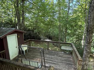 52 Starshine Rdg, Whittier, NC 28789