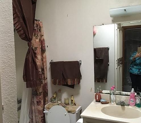 5th image of 10904 Highwood Way