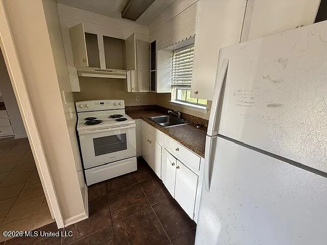 1 bed, 1.0 bath, 700 sqft, $700 — Photo 3