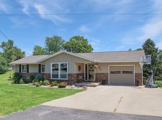 406 N Elm St, Toulon, IL 61483