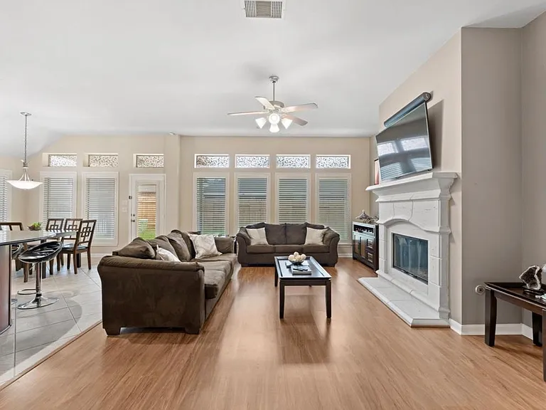 14902 Whispy Green Ct — Photo 9