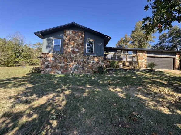 901 Lynwood Ave, Horseshoe Bend, AR 72512