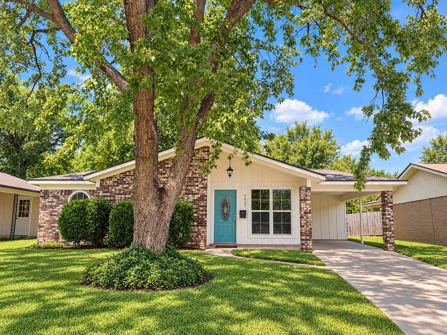 3 bed, 1180 sqft, $1,550 — Photo 1