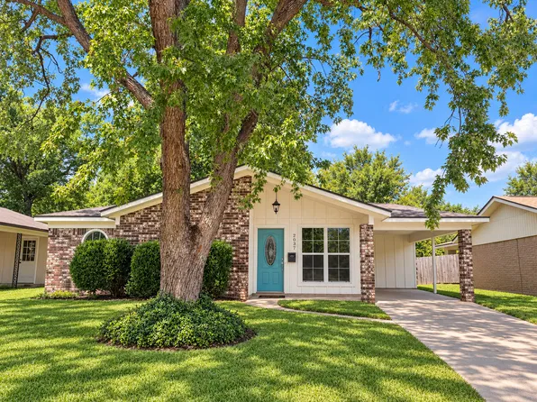 2037 Orbit Dr, Bossier City, LA 71112