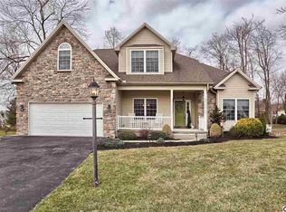 458 Woodland Dr, Dillsburg, PA 17019