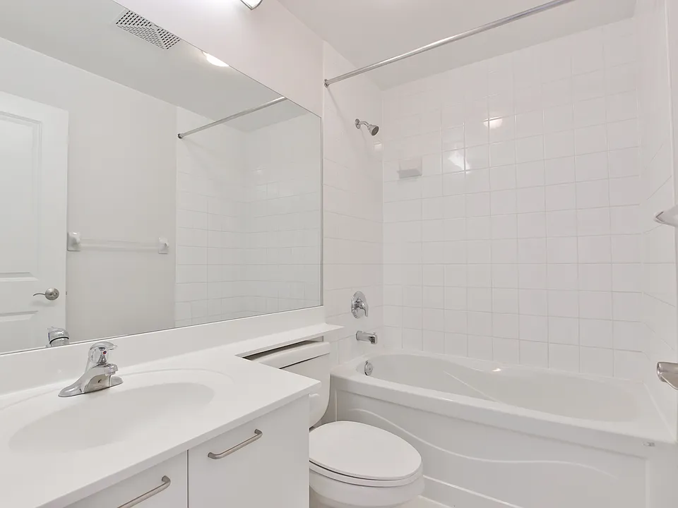 220 Redpath Ave #603