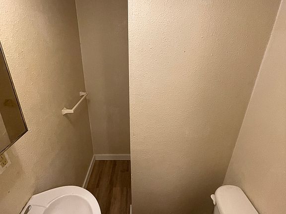 5th image of 403 W Sunset Ave APT C