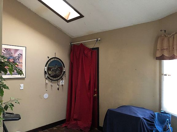 3rd image of 1217 Broadway St