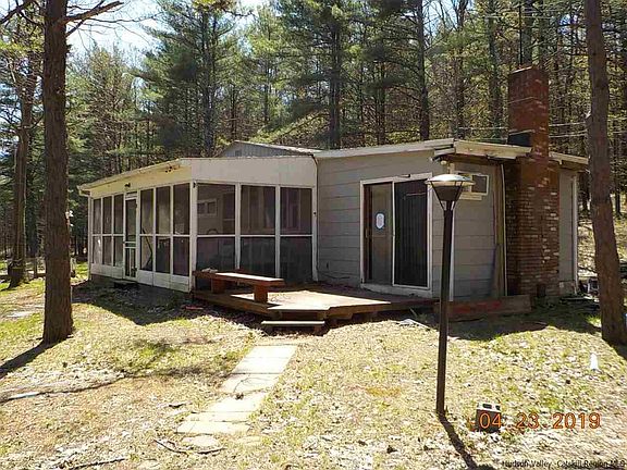 3rd image of 79 Christina Dr