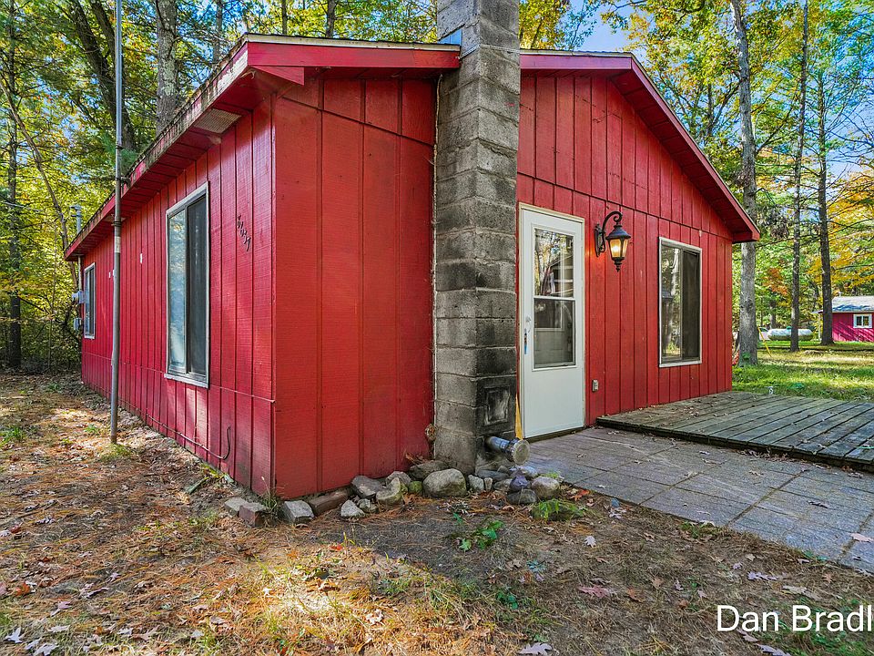 1st image of 8637 Mackinaw Trail Dr