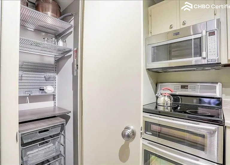 Kitchen Pantry