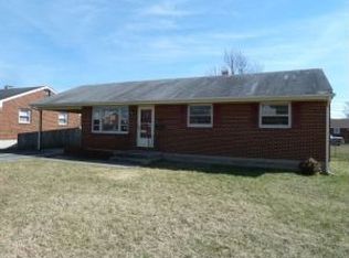 818 Fairhurst Dr, Roanoke, VA 24012