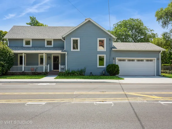 9717 Gross Point Rd, Skokie, IL 60076
