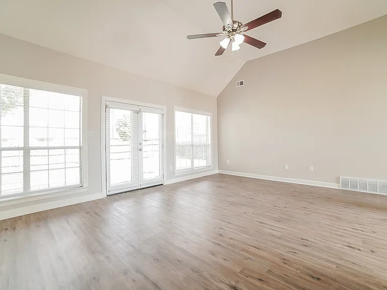 8978 Shellflower Dr — Photo 4