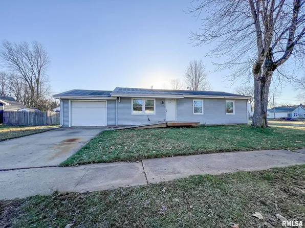 108 Saint Anthony Ct, South Pekin, IL 61564