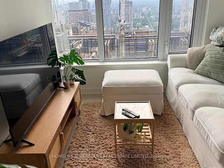 11 Yorkville Ave #3110 — Photo 9