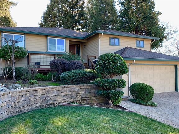 3rd image of 12470 Erin Dr