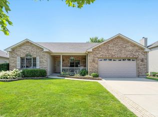 227 Red Hawk Rd, Hampshire, IL 60140