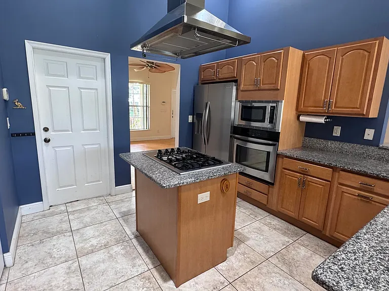 510 SW South Carolina Dr — Photo 14