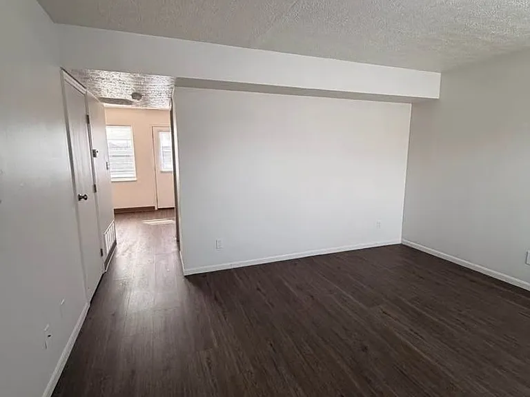 Jefferson Crossing Townhomes — Photo 48