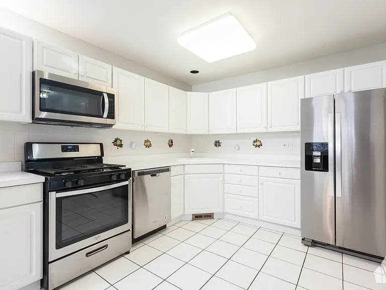 2991 Belle Ln — Photo 11