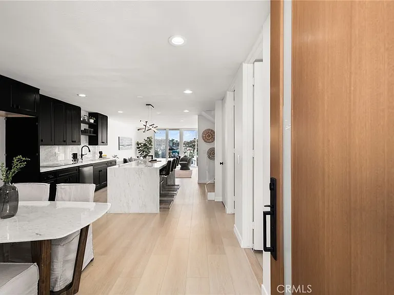 16435 Harbour Ln #13 — Photo 3