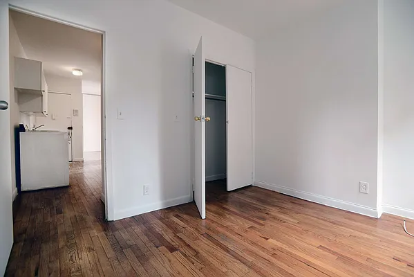 Rented by J Misrahi Realty Corp | media 15