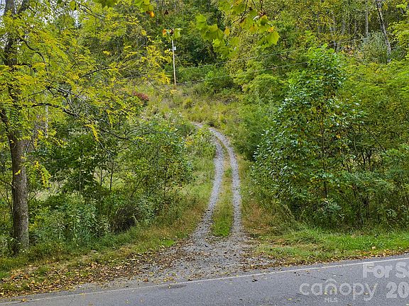 2nd image of 348 Chandler Creek Rd