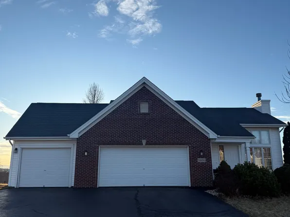 1026 Old Hunter Run, Byron, IL 61010