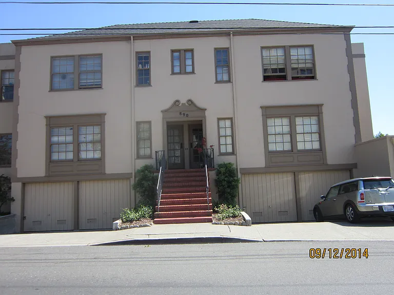 890 Willow St — Photo 1