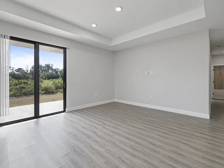 679 Windermere Dr — Photo 14