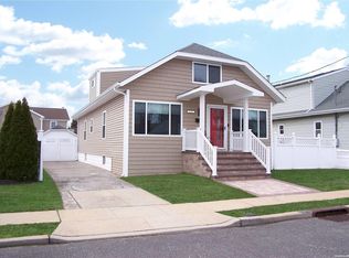 116 Kenny Ave, Merrick, NY 11566
