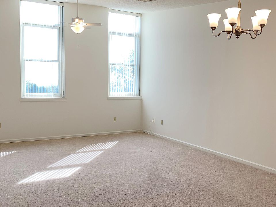 2nd image of 437 Belvidere St APT F5