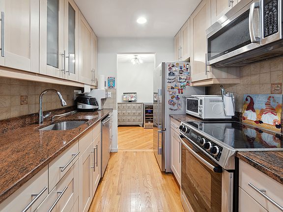 5th image of 500 Central Park Ave APT 135