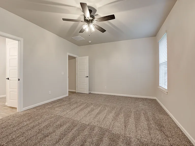 2298 E Sooner Rd — Photo 20