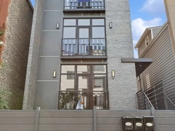 1335 W Walton St #2, Chicago, IL 60642