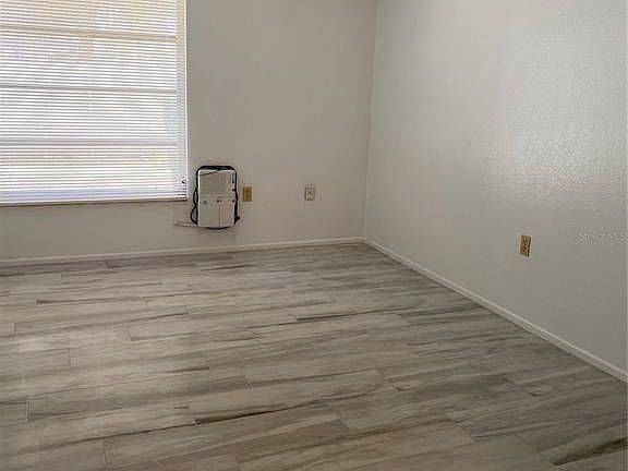 5th image of 4377 Tahitian Gardens Cir