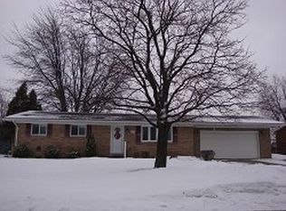 2966 Thunderbird Dr, Bay City, MI