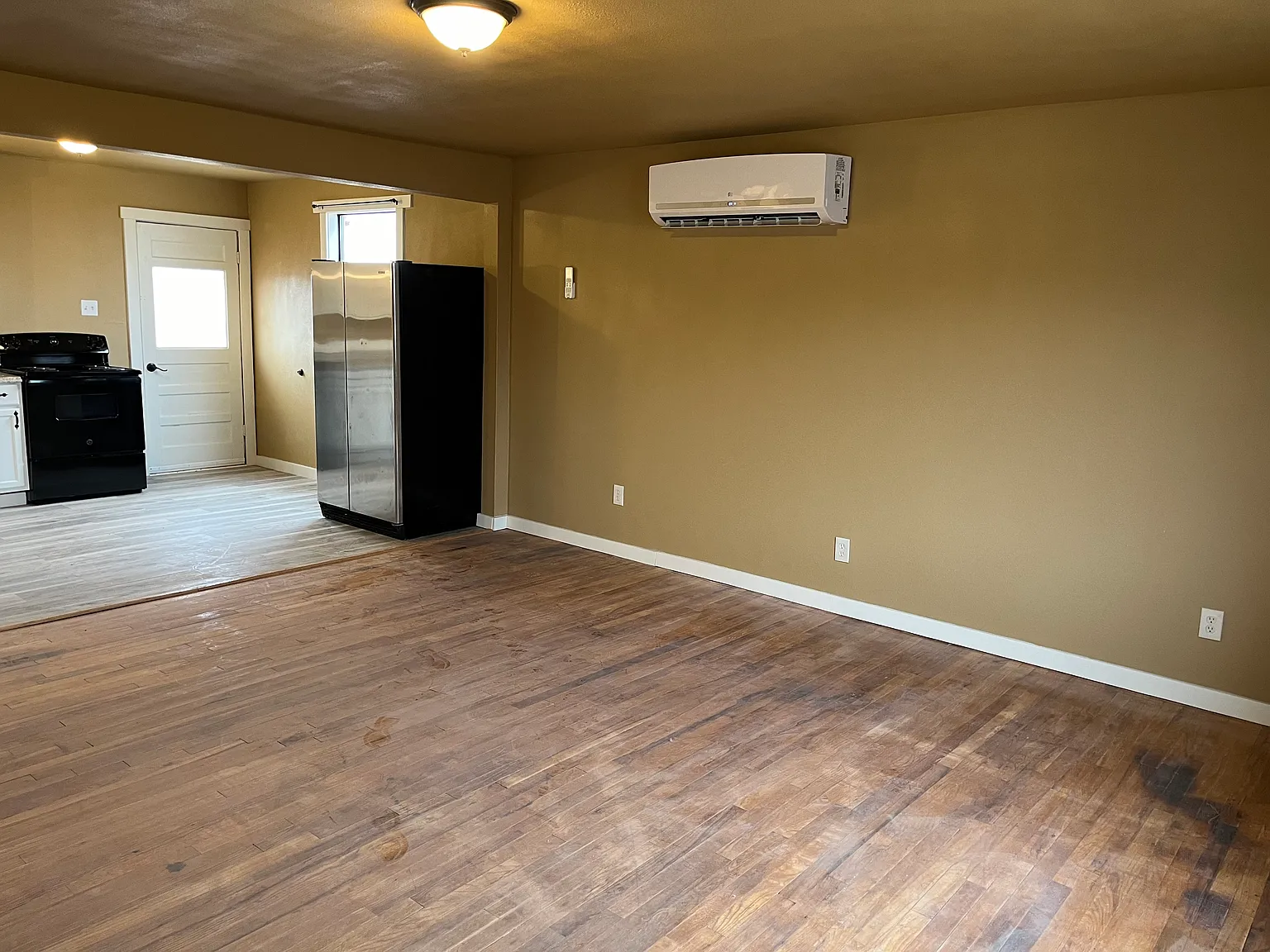 3 bed, 1150 sqft, $1,500 — Photo 4