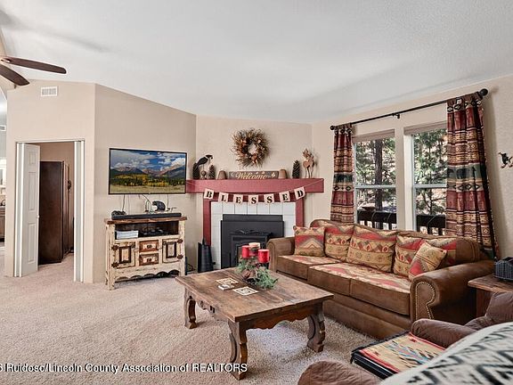 3rd image of 107 Canyon Rd