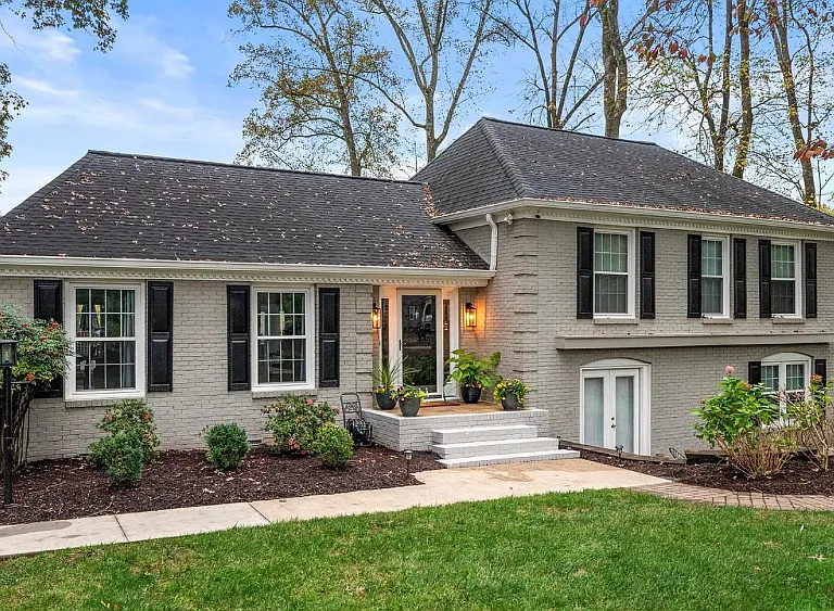 175 Woodstream Cir — Photo 40