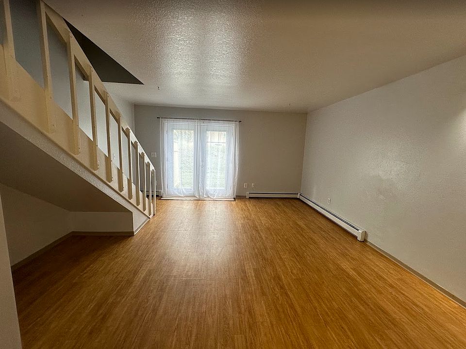 1st image of 1215 28th Ave #2