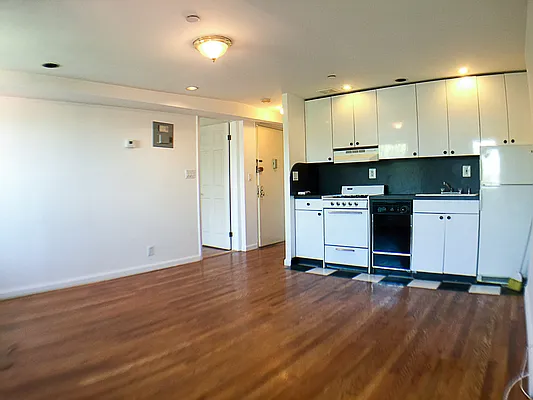 Rented by Francine Realty | media 23